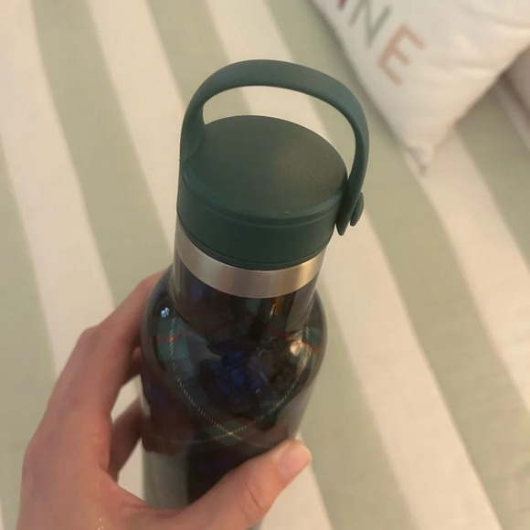 Tal Merlot bottle - Picture 7 of 10